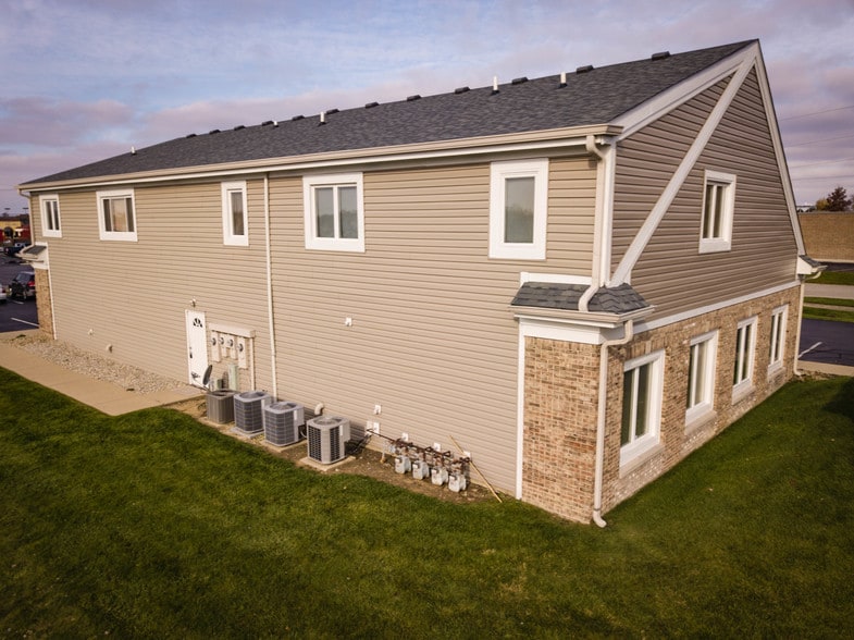 125 Lakeshore Dr, Lebanon, IN for lease - Building Photo - Image 3 of 7