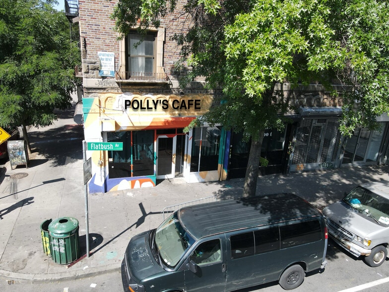 2109-2125 Westbury Ct, Brooklyn, NY for lease - Building Photo - Image 3 of 8