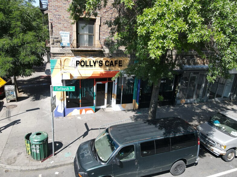 2109-2125 Westbury Ct, Brooklyn, NY à louer - Photo du bâtiment - Image 3 de 8