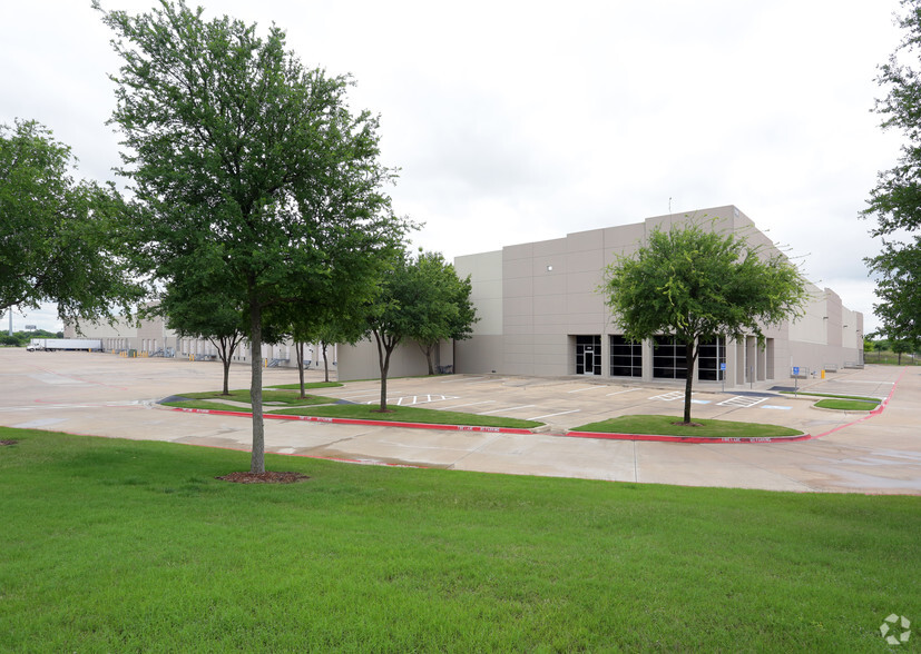 510 N Peachtree Rd, Mesquite, TX for lease - Building Photo - Image 2 of 6