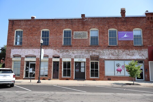 Plus de détails pour 1736 N Broad St, Commerce, GA - Bureau/Commerce de détail, Commerce de détail à louer