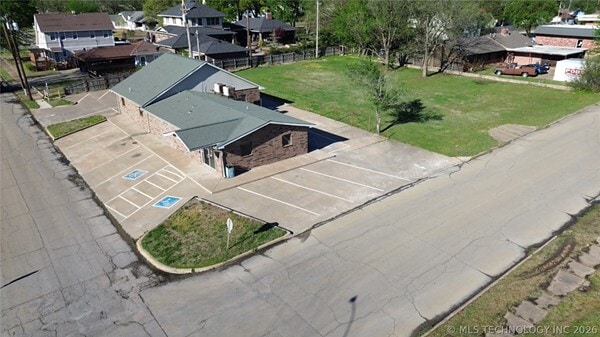 1002 E Cherry St, Cushing, OK à vendre - Photo du bâtiment - Image 2 de 70