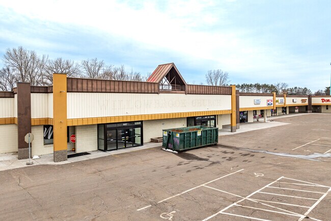 More details for 804-840 S Lake St, Forest Lake, MN - Retail for Lease