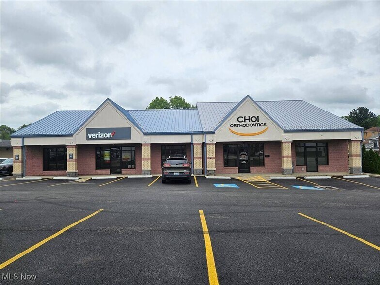 2203 Sunset Blvd, Steubenville, OH à louer - Photo du bâtiment - Image 1 de 2