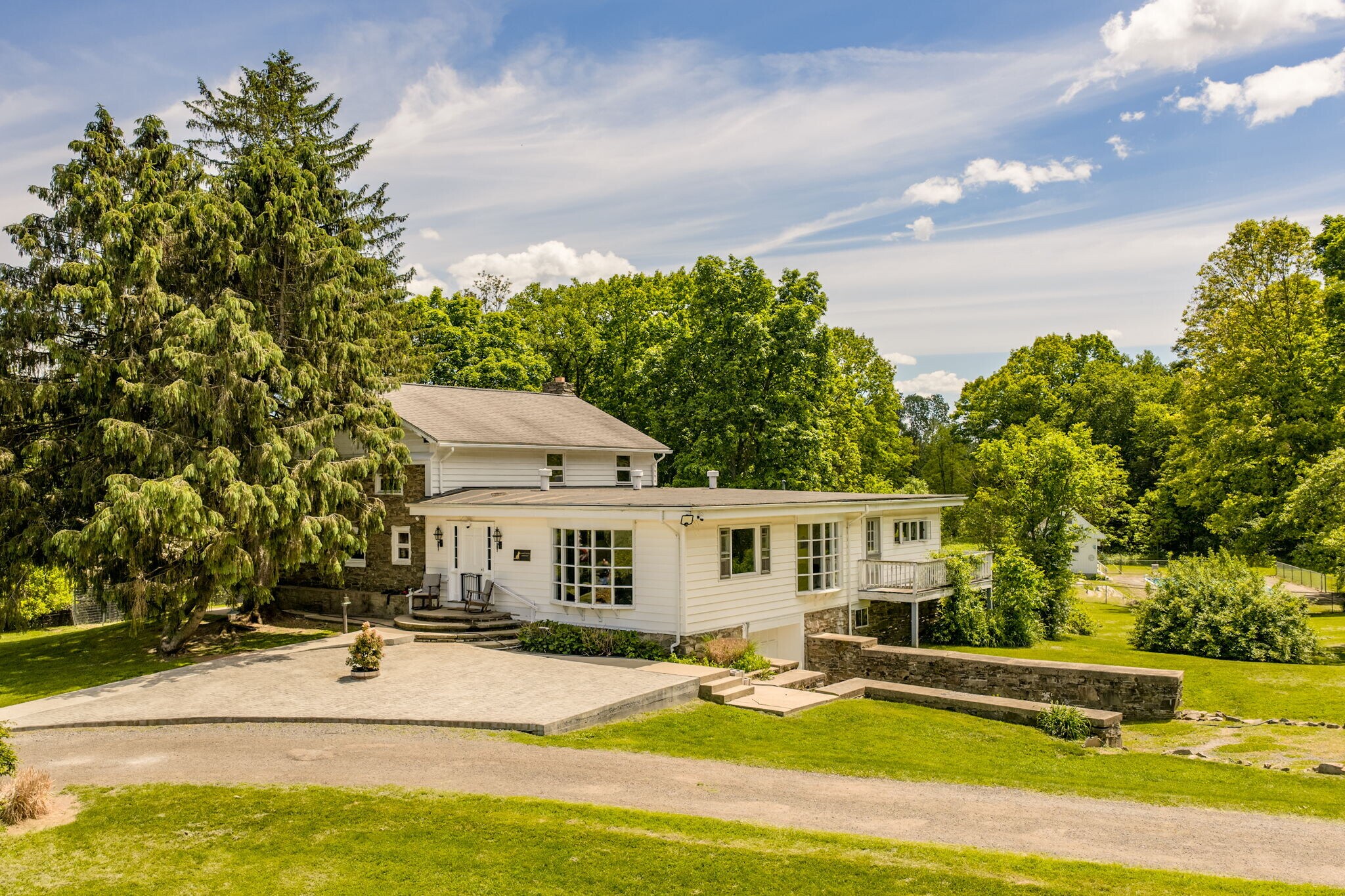 140 Station Rd, Kingston, NY for sale Building Photo- Image 1 of 48