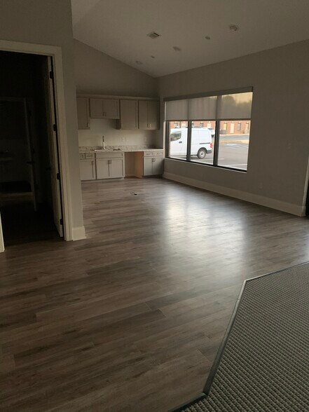 2714 West Oxford Loop, Oxford, MS à louer - Photo intérieure - Image 2 de 3