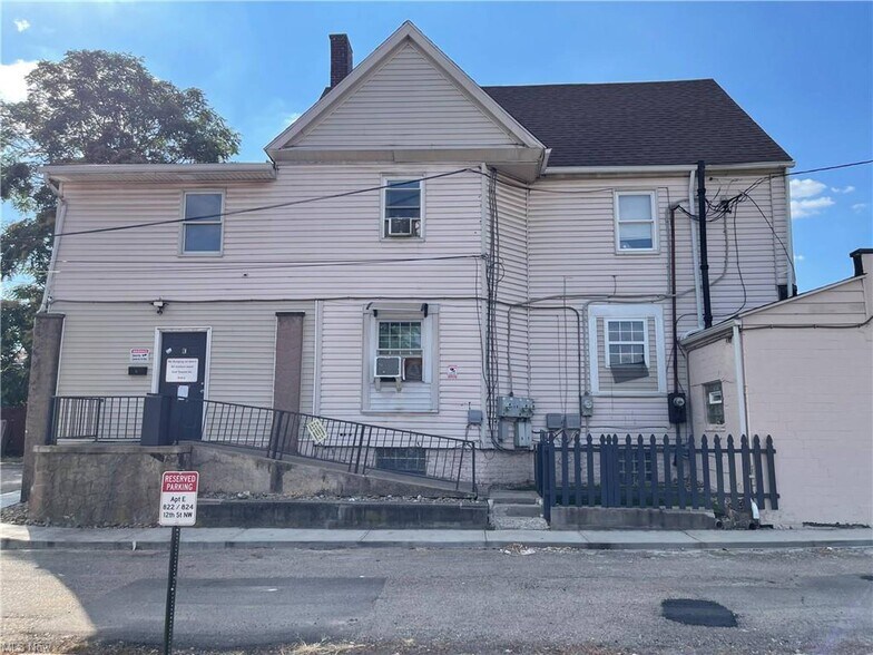 824 12th St NW, Canton, OH à vendre - Photo du bâtiment - Image 3 de 33