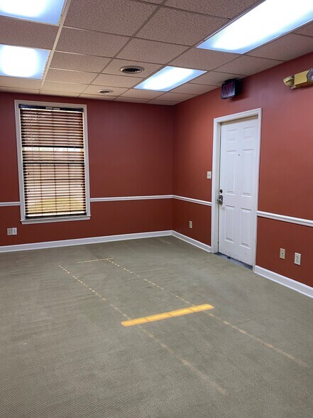 1425 Wynnton Rd, Columbus, GA à louer - Photo du bâtiment - Image 3 de 6