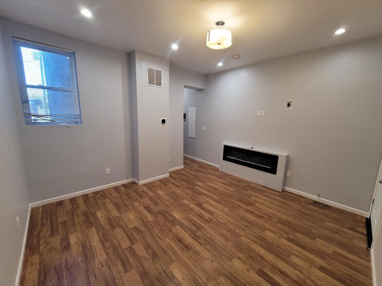 2635 N Calvert St, Baltimore, MD for sale - Building Photo - Image 3 of 48