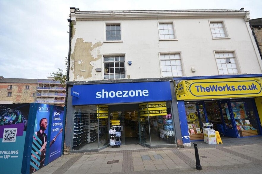 13 Newgate St, Bishop Auckland for lease - Building Photo - Image 3 of 17