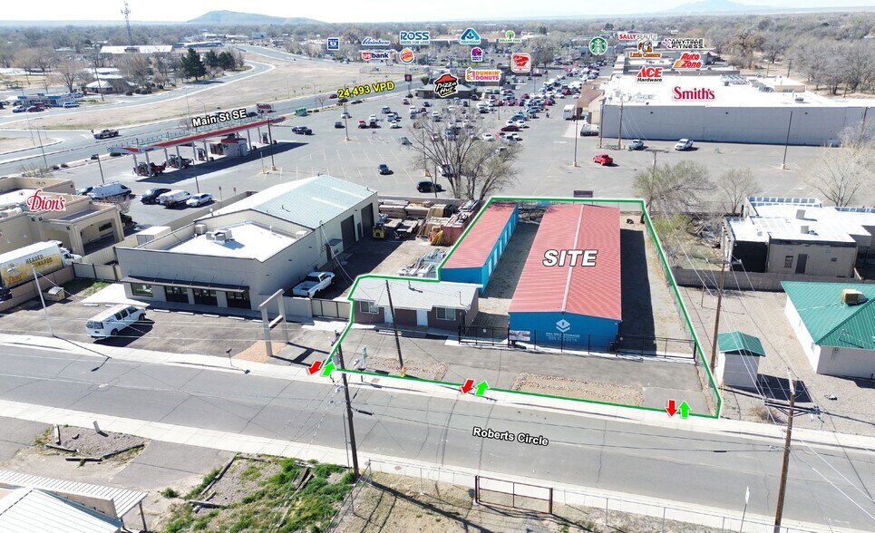 8 Roberts Cir NE, Los Lunas, NM à vendre - Photo principale - Image 1 de 7