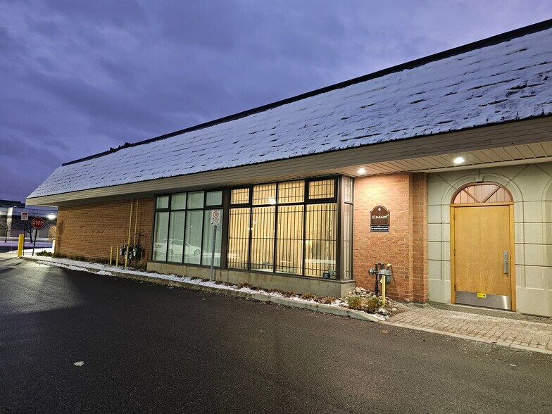 20 Wertheim Ct, Richmond Hill, ON for sale - Building Photo - Image 1 of 1