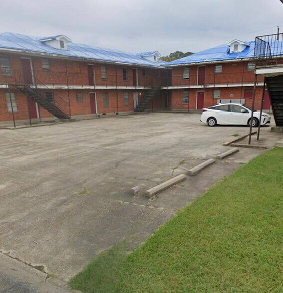1516 79th Ave, Baton Rouge, LA à vendre - Photo du bâtiment - Image 2 de 7