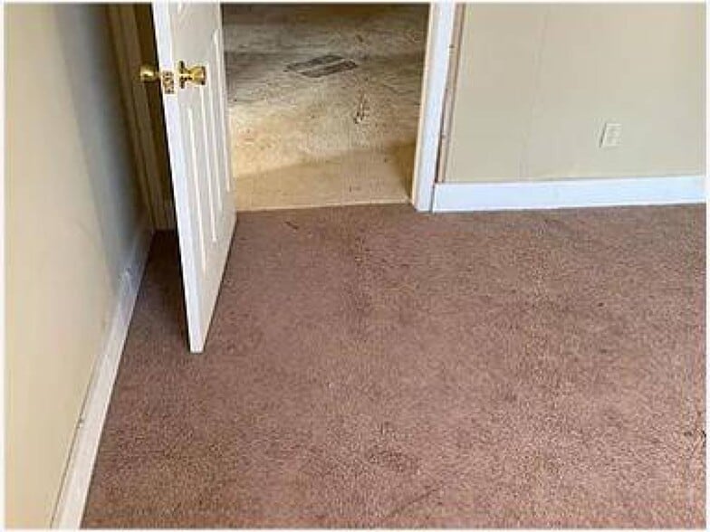 418 Martin Luther King Dr SW, Fayette, AL for sale - Interior Photo - Image 2 of 4