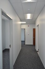 9150 Harrison Park Ct, Indianapolis, IN for lease Interior Photo- Image 2 of 5