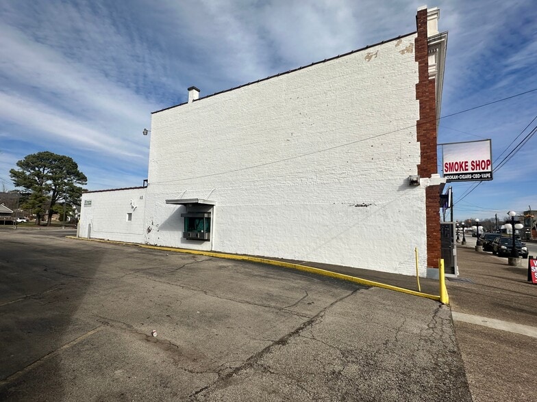 31-33 E 2nd St, Manchester, OH à vendre - Photo du bâtiment - Image 3 de 20