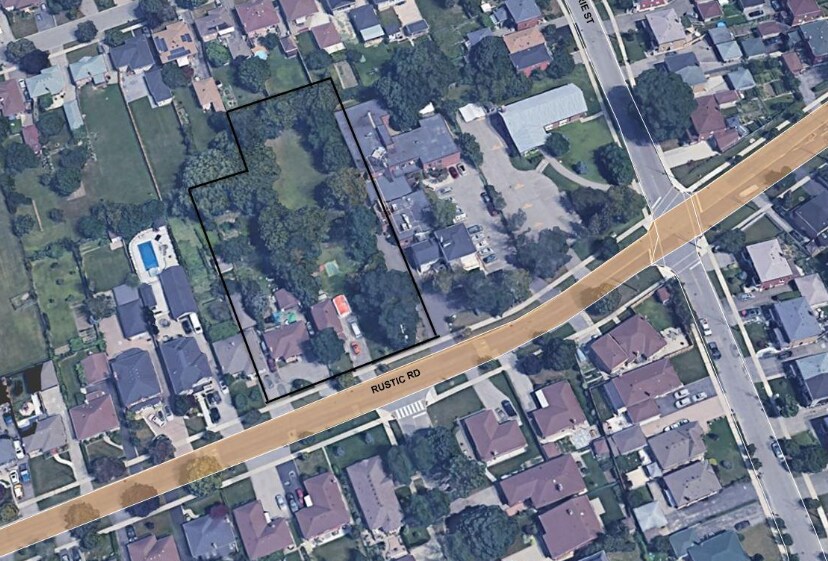 444-448 Rustic Rd, Toronto, ON à vendre Photo du bâtiment- Image 1 de 1