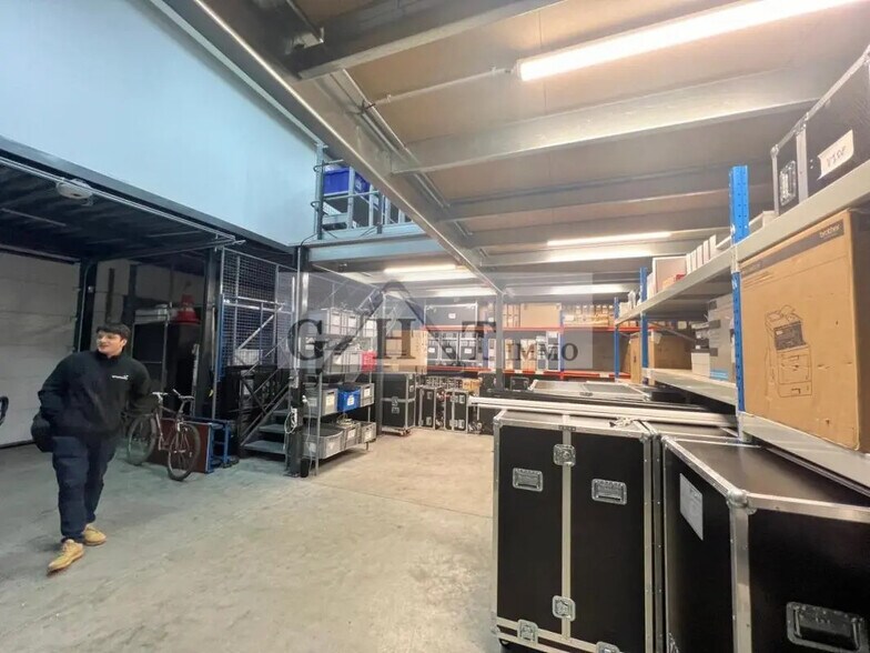 Industrial in Villeneuve-la-Garenne for lease - Building Photo - Image 3 of 13