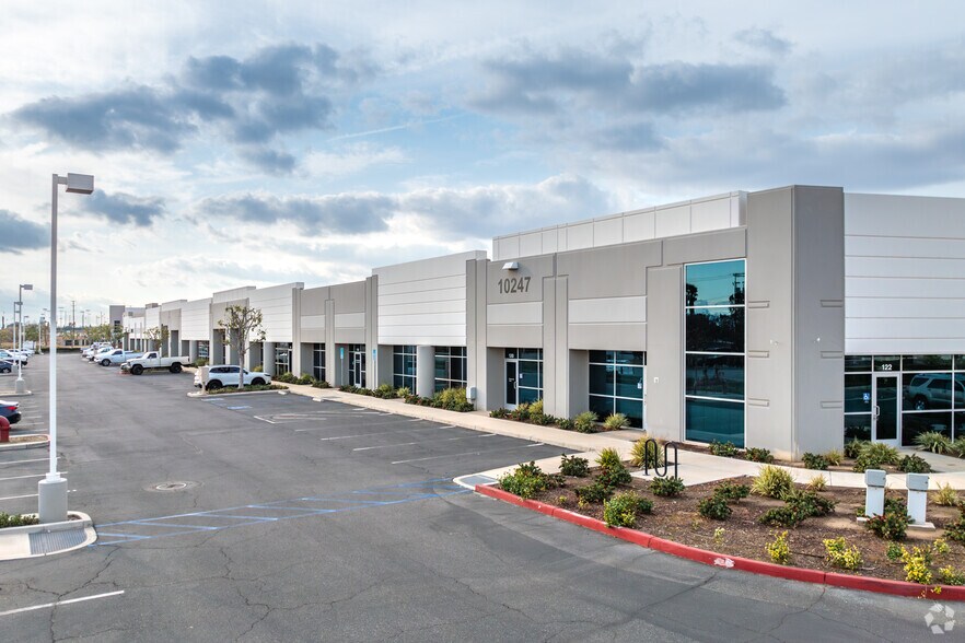 10247 Bellegrave Ave, Jurupa Valley, CA à vendre - Photo principale - Image 1 de 5