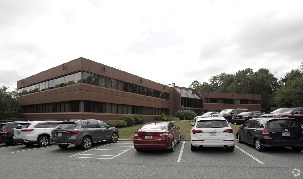 100 Granite Dr, Media, PA for lease - Primary Photo - Image 1 of 7