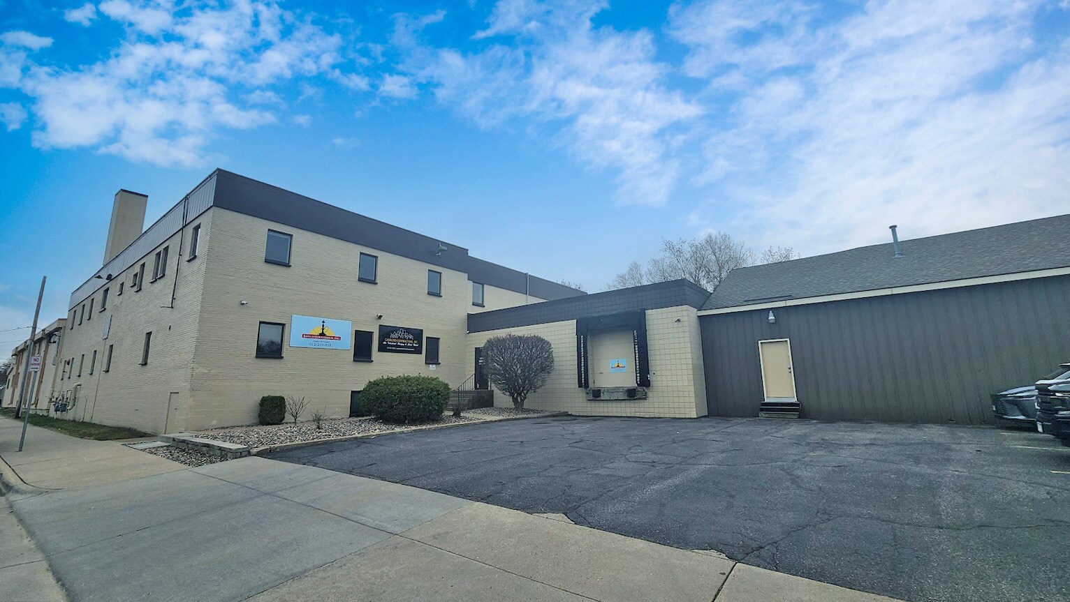 2920 SE Talmage Ave, Minneapolis, MN for lease Primary Photo- Image 1 of 7