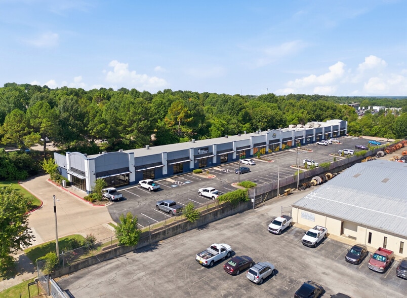 2733 Mcconnell Rd, Fayetteville, AR for lease - Building Photo - Image 3 of 8