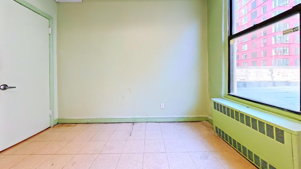 10 Hanover Pl, Brooklyn, NY for lease - Building Photo - Image 3 of 33