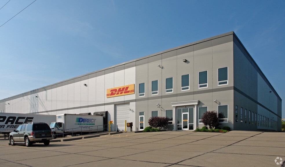 2151 Southpark Dr, Hebron, KY à louer - Photo du bâtiment - Image 2 de 3