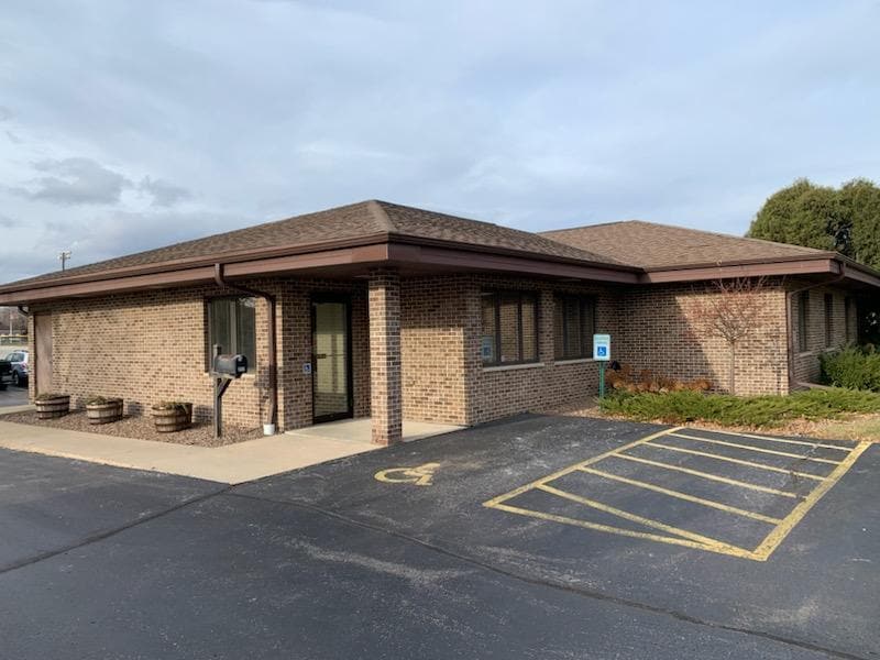 277 N 9th St, De Pere, WI for lease Primary Photo- Image 1 of 19