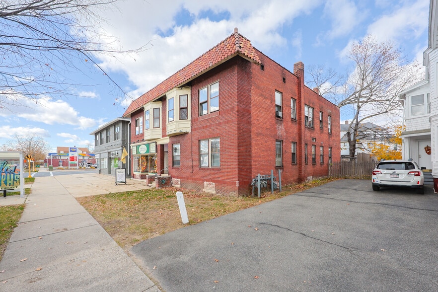 760 Sumner Ave, Springfield, MA for sale - Building Photo - Image 3 of 10