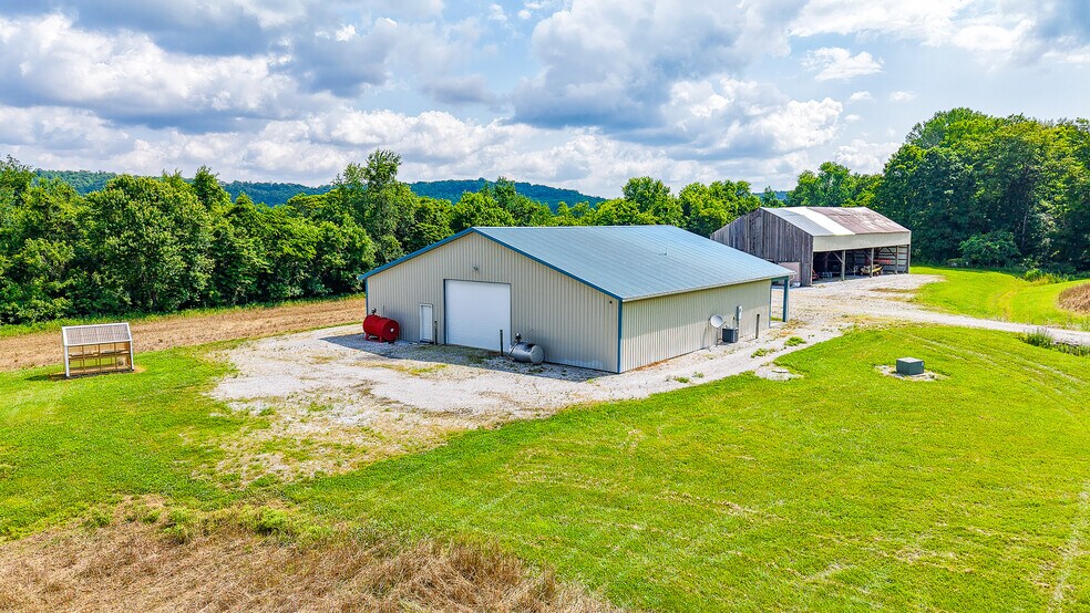 2845 Mary Ingles Hwy E, Augusta, KY à vendre - Photo principale - Image 2 de 9