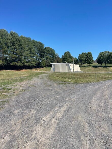 6475 Seminole Trail, Leon, VA à louer - Photo principale - Image 1 de 1