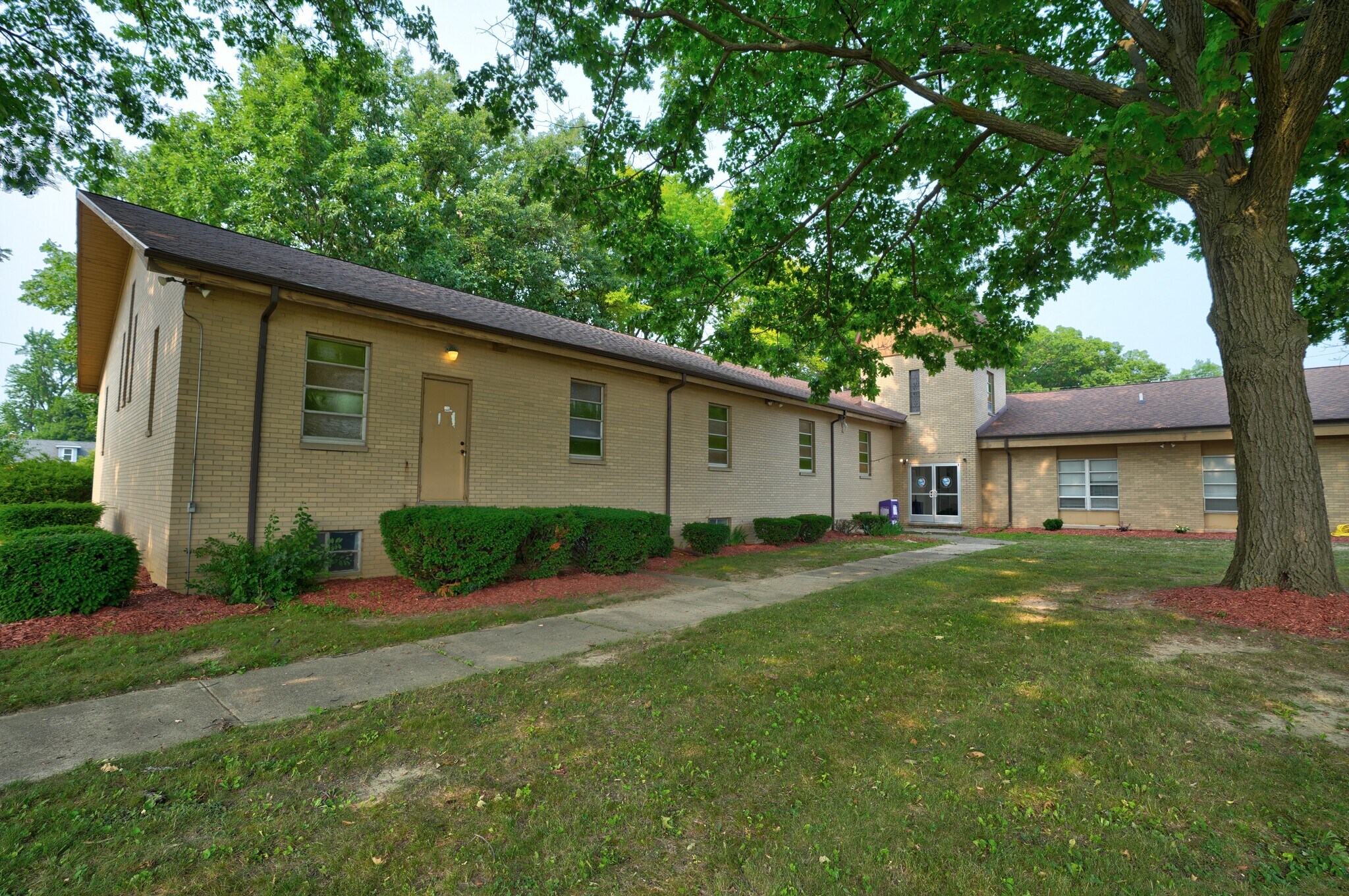 6202 Dupont St, Flint, MI à vendre Photo du bâtiment- Image 1 de 41