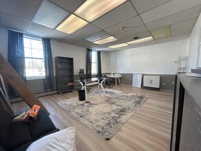 1200 E High St, Pottstown, PA for lease Interior Photo- Image 2 of 2