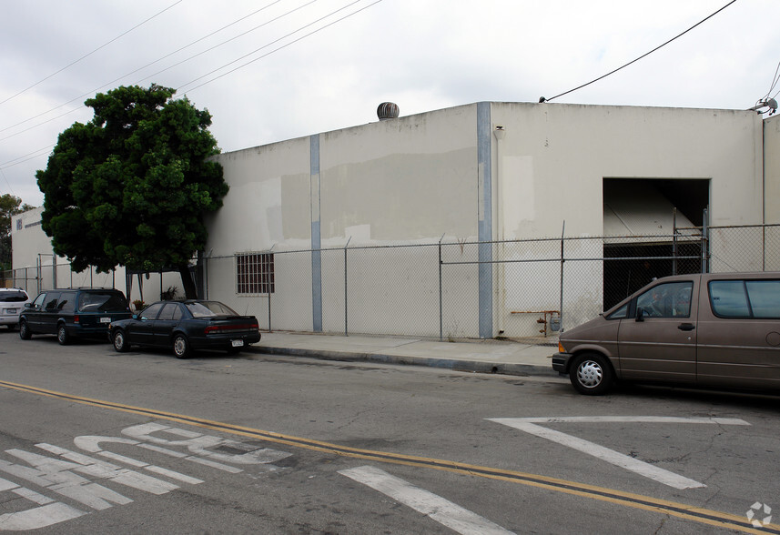 15430 Condon Ave, Lawndale, CA for lease - Primary Photo - Image 2 of 6