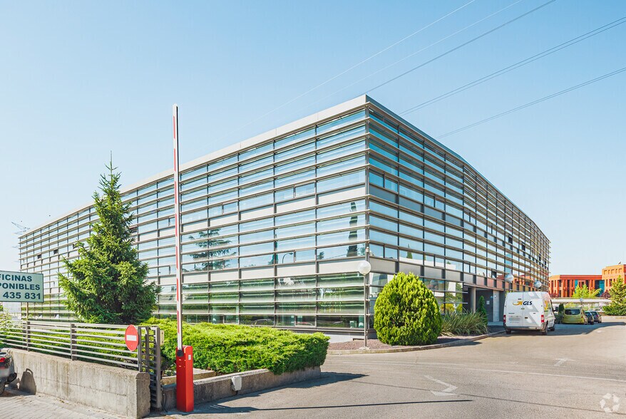 Calle Musgo, 2, Madrid, Madrid à louer - Photo du bâtiment - Image 2 de 18