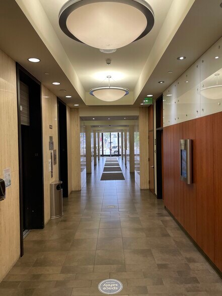501 Shatto Pl, Los Angeles, CA à louer - Photo intérieure - Image 3 de 8