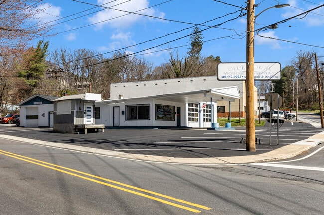 More details for 7415 Springfield Ave, Sykesville, MD - Retail for Sale