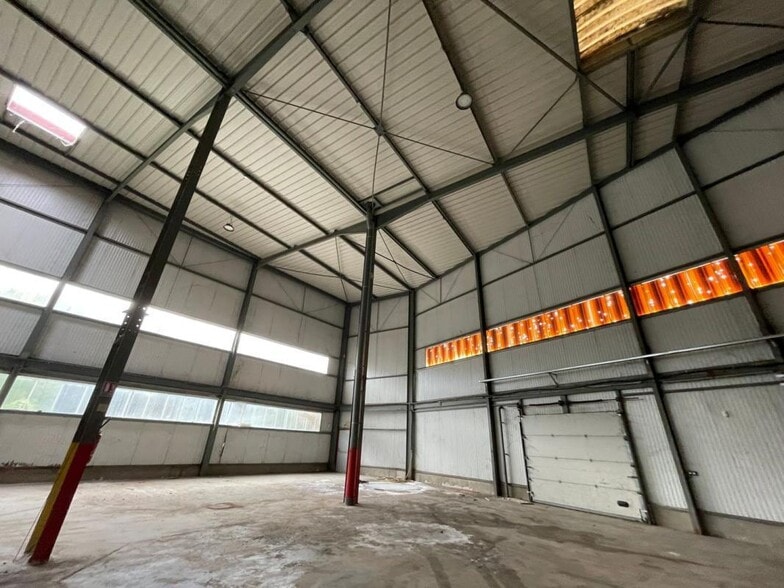 Industrial in Créteil for lease - Interior Photo - Image 3 of 6