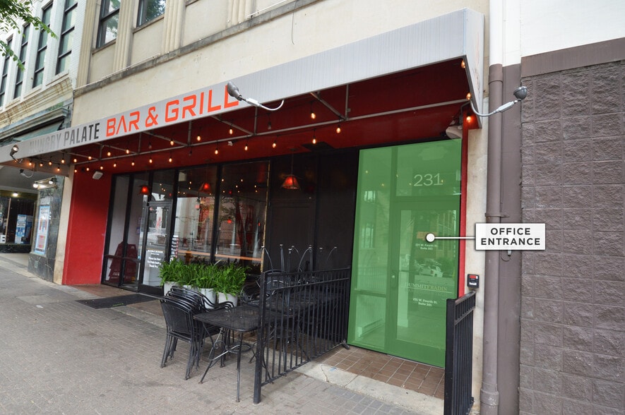231 W 4th St, Winston-Salem, NC for lease - Primary Photo - Image 1 of 20