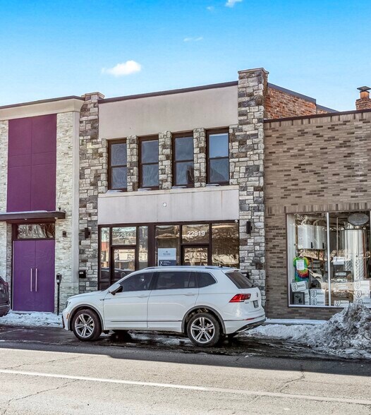22917-22919 Woodward Ave, Ferndale, MI à vendre - Photo du bâtiment - Image 3 de 13