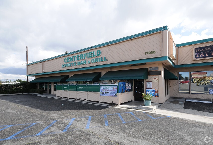 17296-17330 Beach Blvd, Huntington Beach, CA for sale - Building Photo - Image 3 of 6