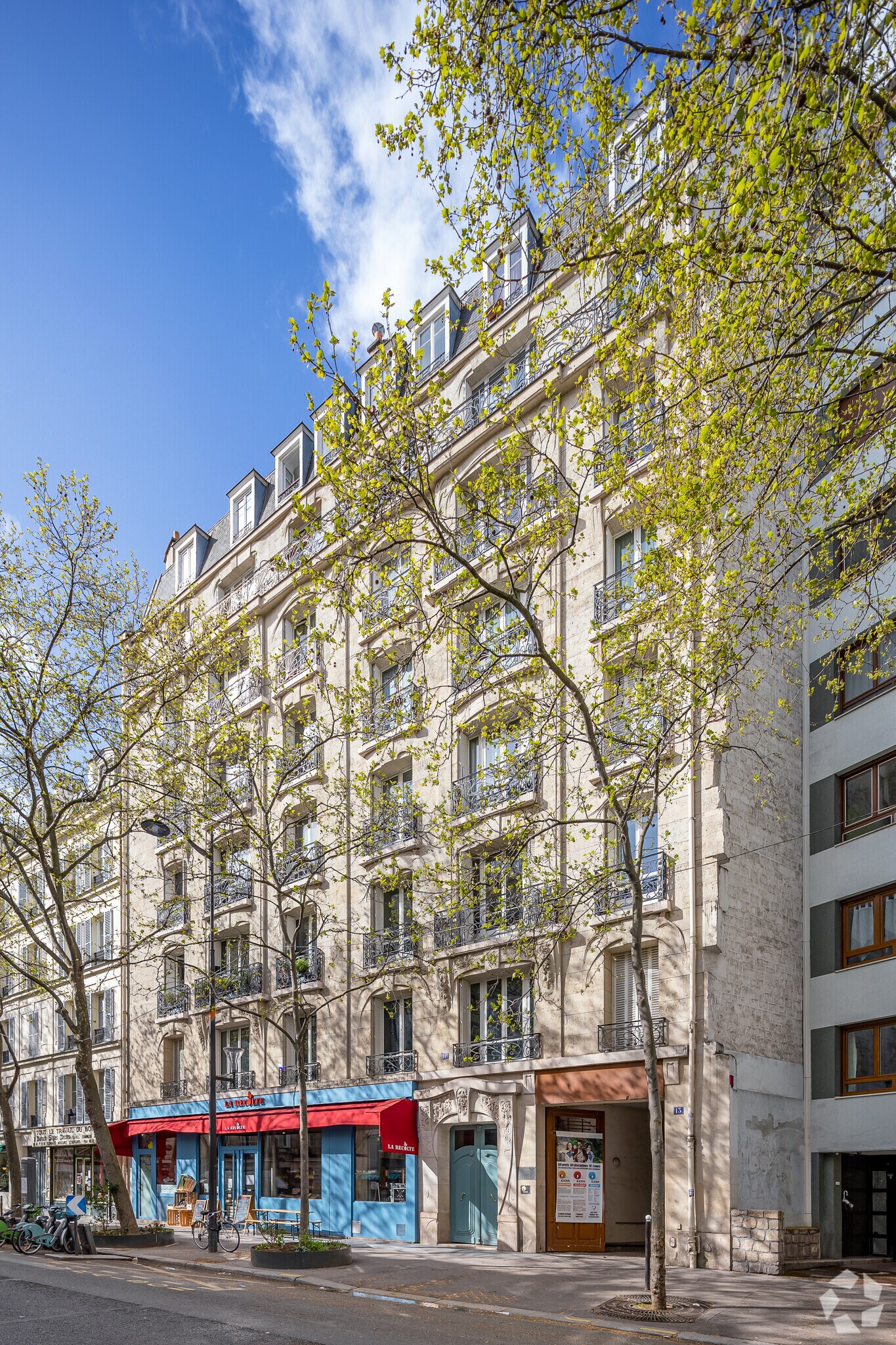 13 Rue Faidherbe, Paris for lease Primary Photo- Image 1 of 3