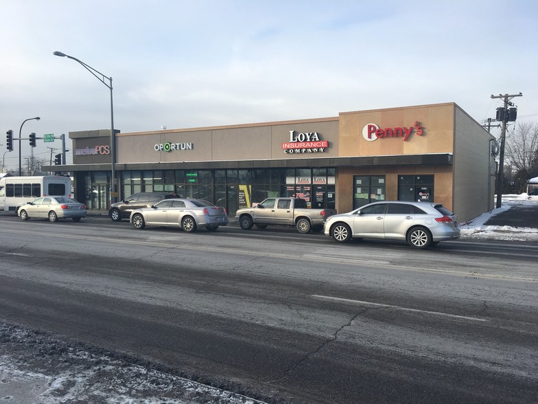 2418-2426 S Cicero Ave, Cicero, IL for lease - Primary Photo - Image 1 of 6