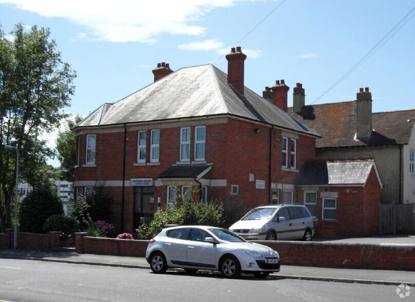 2 Grove Rd, Fareham à louer - Autre - Image 2 de 3