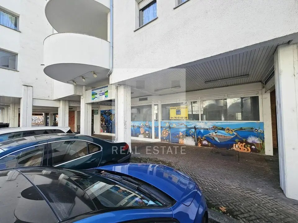 Retail in Grenoble for sale Building Photo- Image 1 of 8