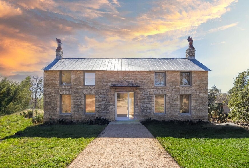 1037 Ranch 962 W rd, Round Mountain, TX for sale - Building Photo - Image 3 of 40