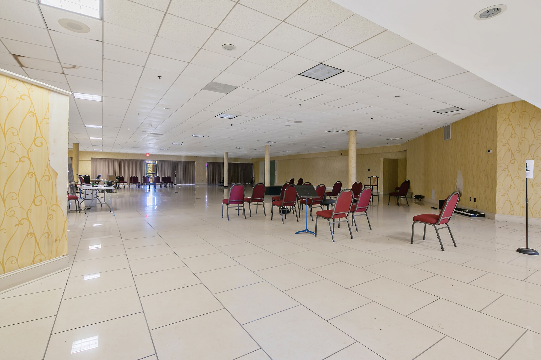 1707 Owen Dr, Fayetteville, NC for lease Interior Photo- Image 1 of 10