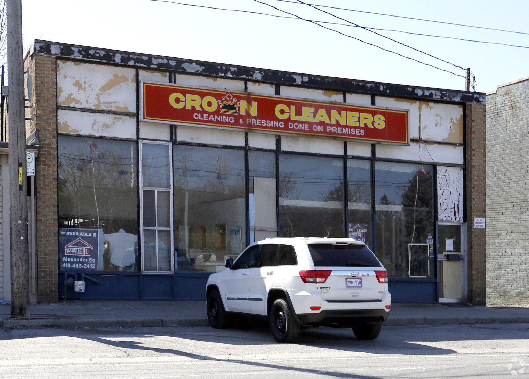 3761 Lake Shore Blvd W, Toronto, ON for sale Primary Photo- Image 1 of 1