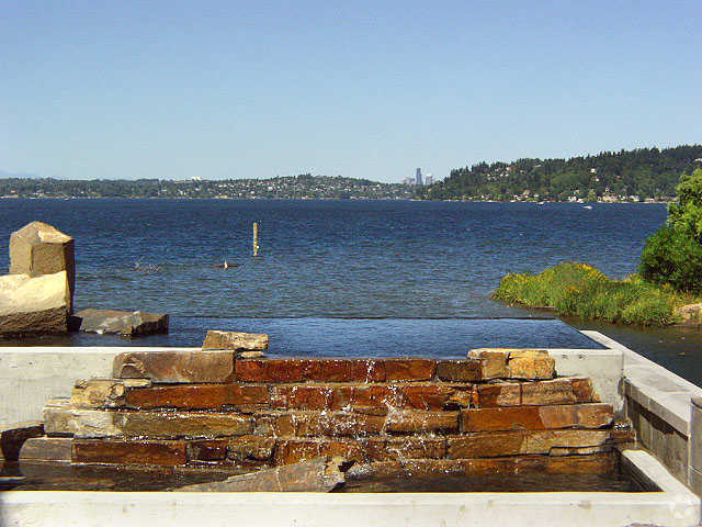 1133 Lake Washington Blvd, Renton, WA à louer - Photo du bâtiment - Image 2 de 80